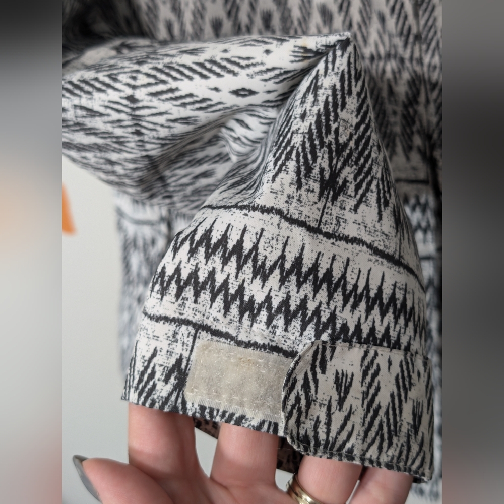 Roxy White And Black Pattern Winter Jacket With F… - image 3